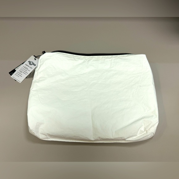 Aloha Collection Mid Pouch - Picture 7 of 11